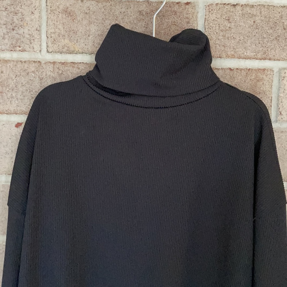 Nasty Gal Black Ribbed Turtleneck Top - Picture 2 of 12